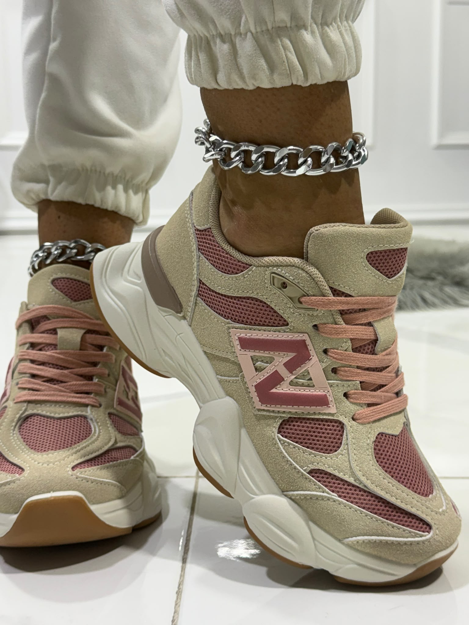 Vienna – Sneakers Donna Rosa – Spazio Moda – vista 2