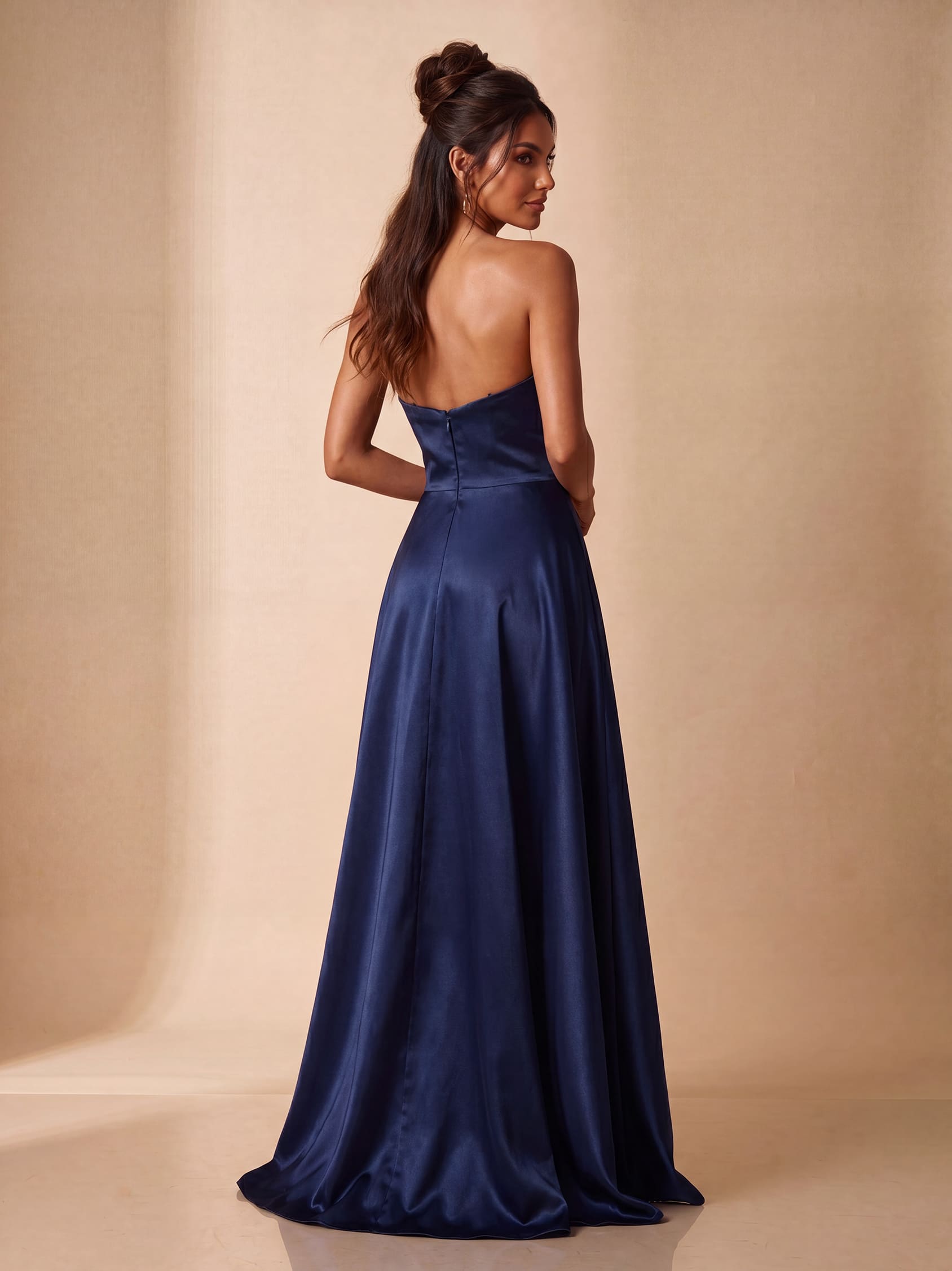 Mezzaluna – Abito Lungo Ball Gown in Raso Satinato – Spazio Moda – vista 11