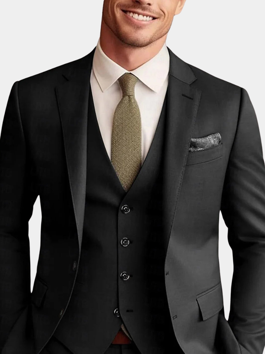 Completo Dritto Elegante con Revers a Lancia – Spazio Moda