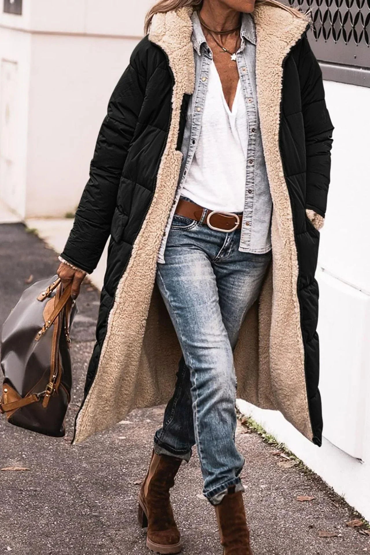 Cappotto Lungo con Cappuccio Aperto sul Davanti – Spazio Moda – vista 3
