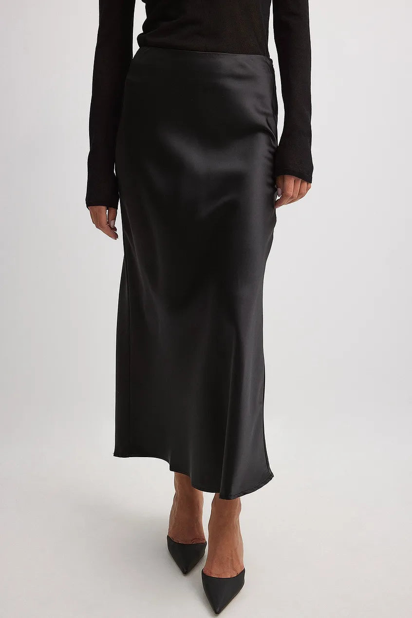 Gonna a Vita Alta in Raso – Spazio Moda